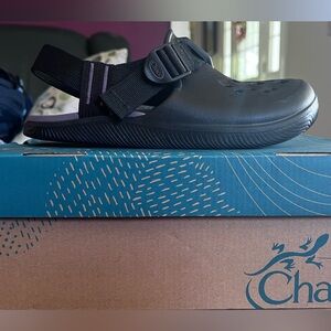 New with tags, never worn Chaco Chillo Clogs Size 9